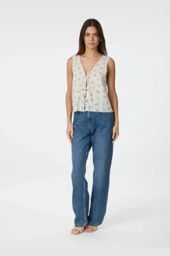 Bibi Embroidery Print Top 165122 T-Shirts & Toppe|Ammevenligt Tøj