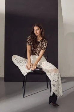Haute L'Amitié Bukser, Jeans & Leggings<Curvey Lace Hem Pant HL10214