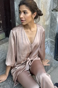 Best Karina Satin Wrap 14974 Bluser & Skjorter