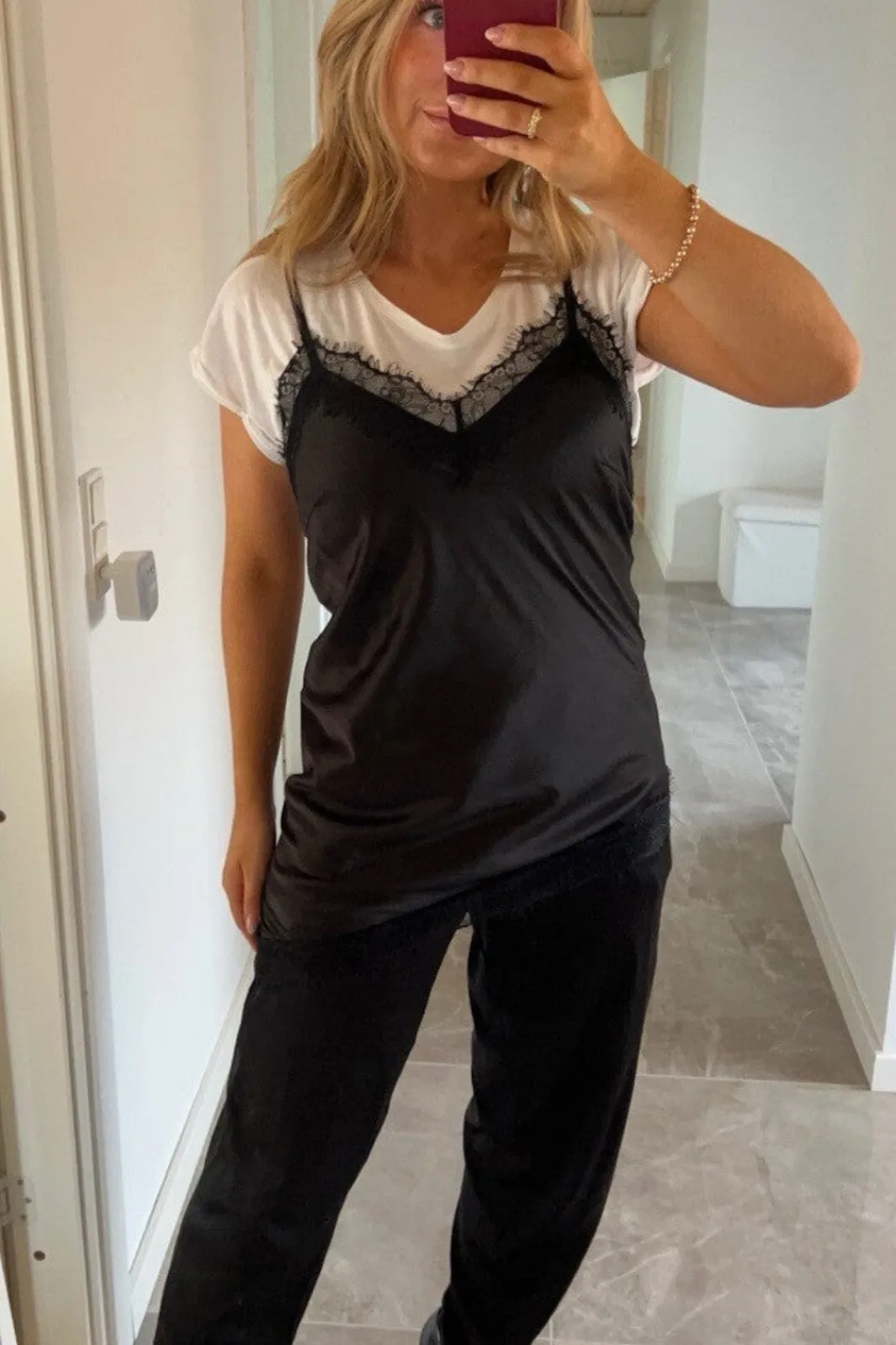 Discount Lace Top T-Shirts & Toppe
