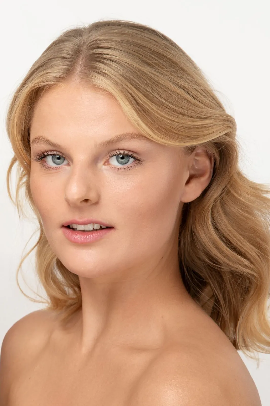 Lavinde Copenhagen Foundation<Natural Glow Liquid Foundation Ivory 206