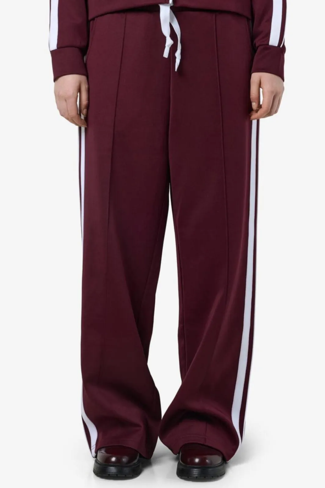 Noisy May Sæt 🛍️|Sweatsæt & Comfy Wear<Nmjenna Nw Sporty Jogger