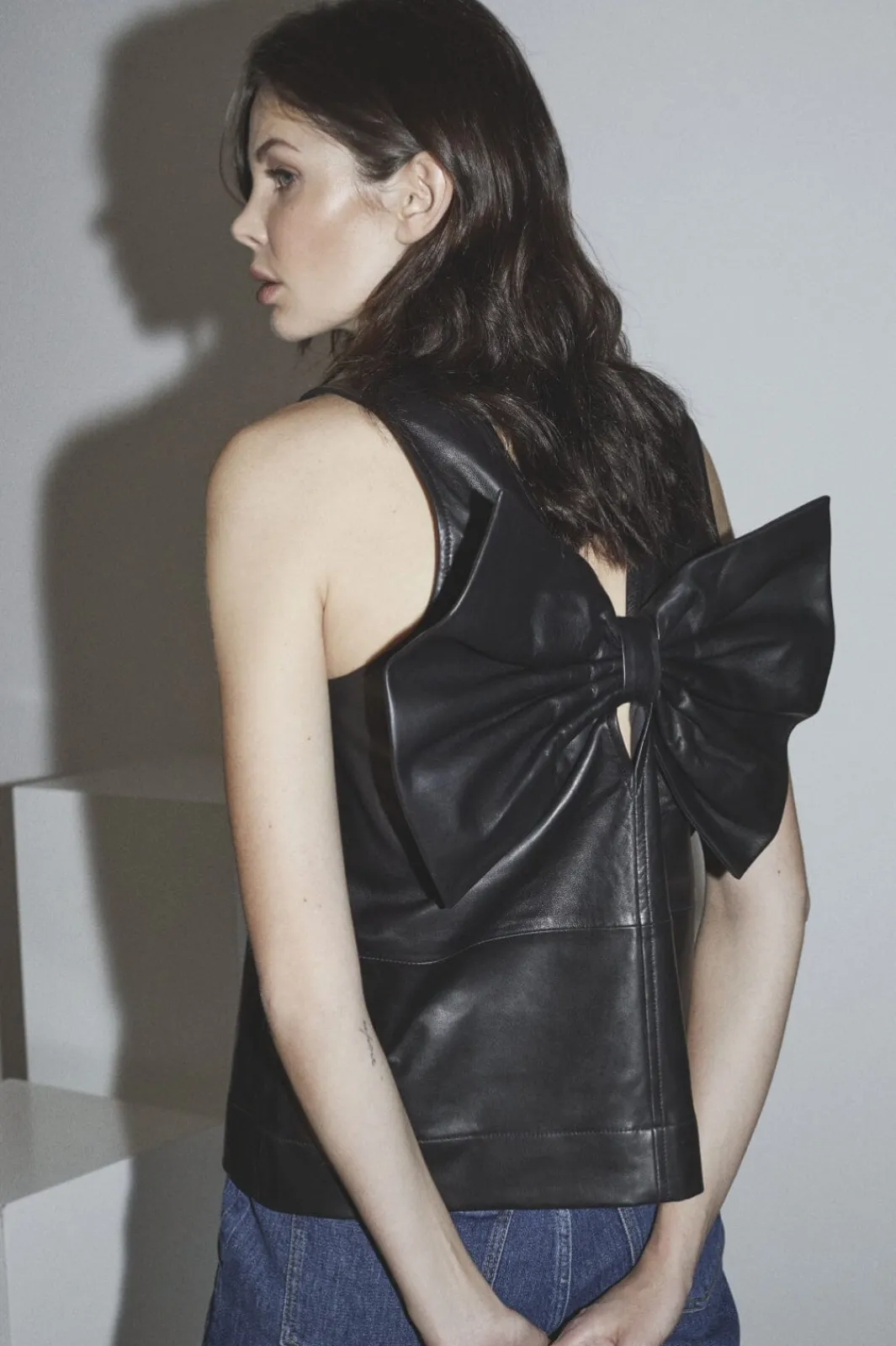 Co´Couture Bluser & Skjorter<Phoebecc Leather Bow V-Top 35884