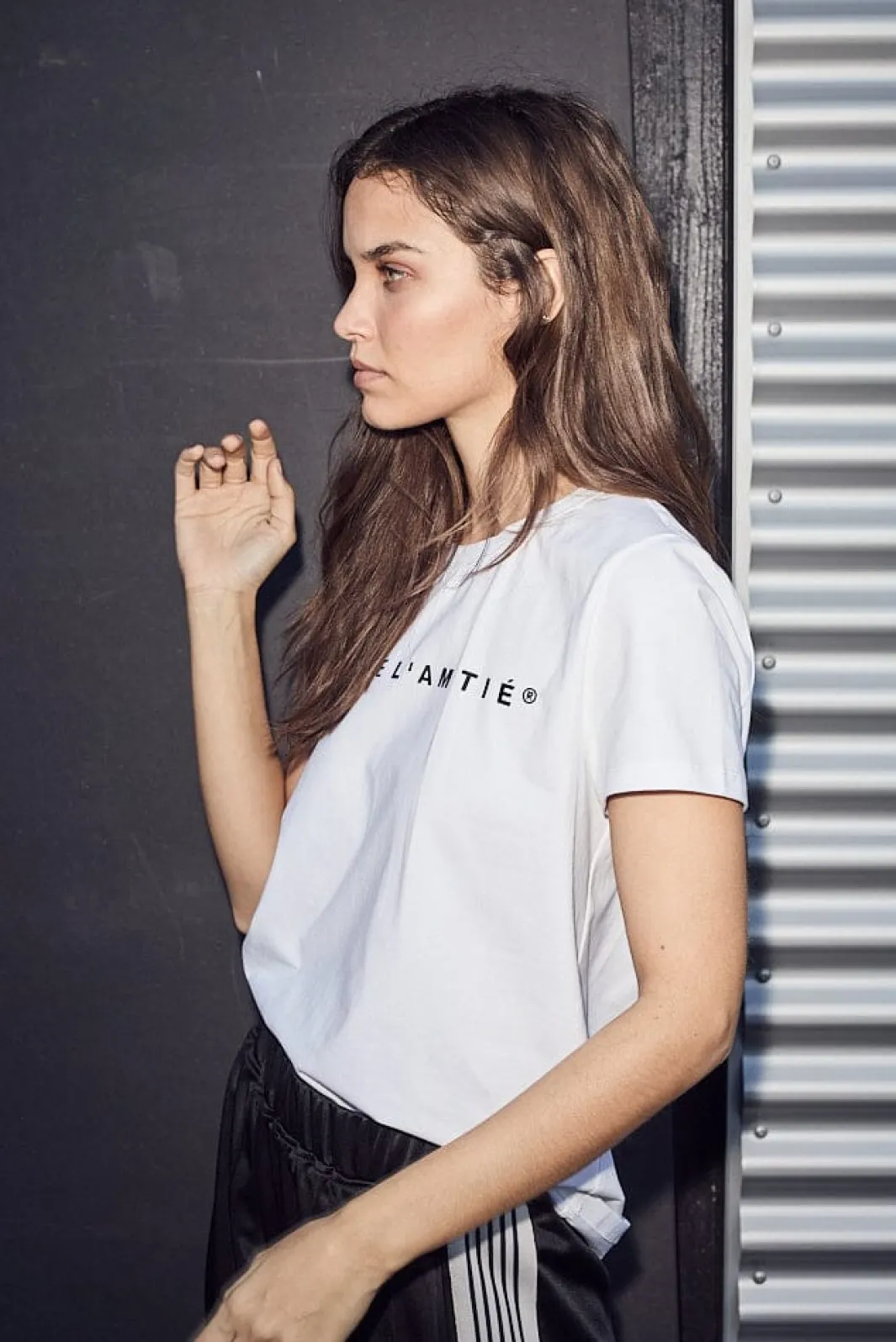New Rub Logo Tee HL10096 T-Shirts & Toppe