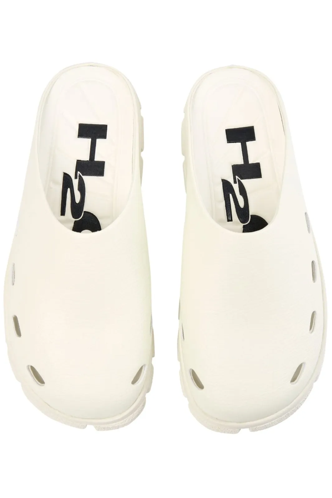 New Trek Closed Sandal Sandaler