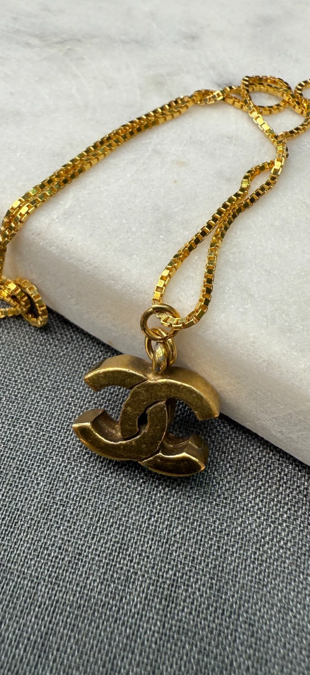 Preloved Vintageline x Molly&My Halskæder<Vintage Chanel CC Vedhæng 2