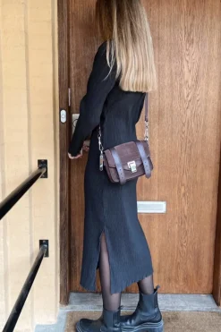Hot Vogue Dress Eksklusiv hos Molly&My Kjoler