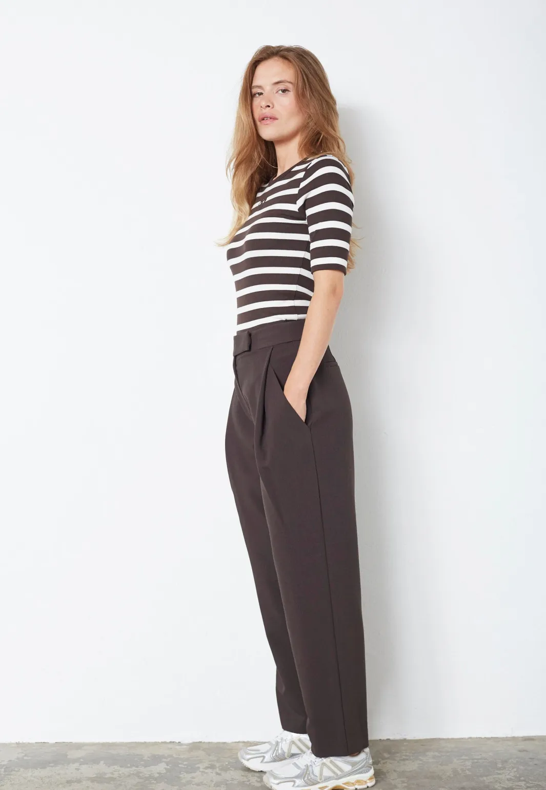 New Volacc Carrot Pleat Pant 31560 Bukser, Jeans & Leggings